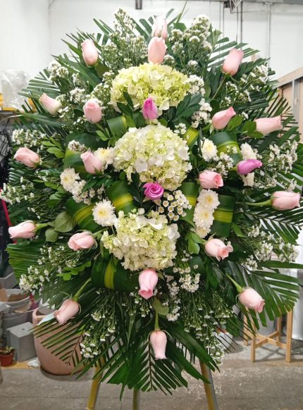 Trípode Rosas Rosadas
